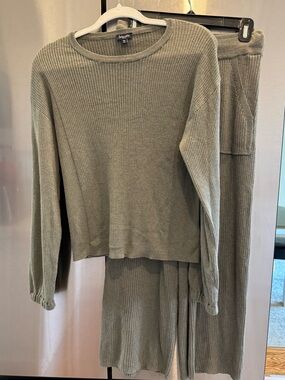 Splendid 2-piece ribbed lounge suit